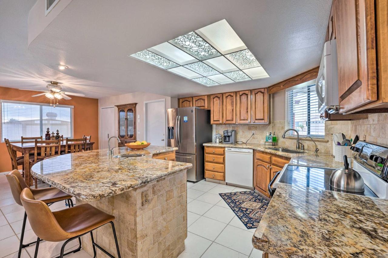 Pet-Friendly Lake Havasu City Retreat With Pool! 외부 사진